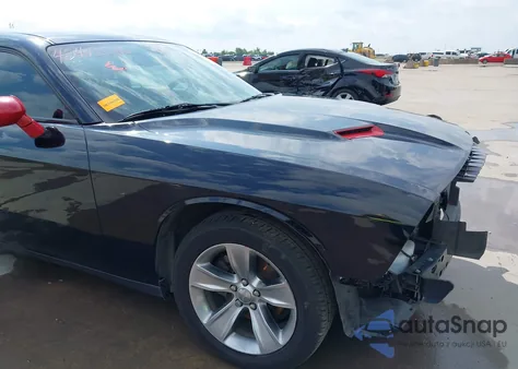 2019 Dodge Challenger Sxt z USA, uszkodzony, nr VIN 2C3CDZAG9KH503434